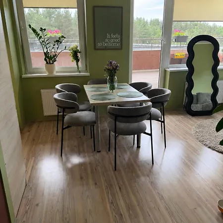 Stylish And Cozy Near Centre With Terrace And Private Underground Parking *