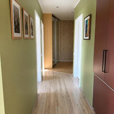 Apartment Stylish And Cozy Near Centre With Terrace And Private Underground Parking *