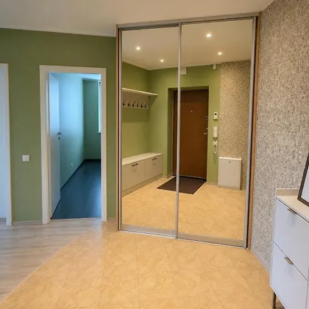 Stylish And Cozy Near Centre With Terrace And Private Underground Parking *